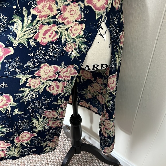 LuLaRoe Joy Sleeveless Kimono - Picture 3 of 6